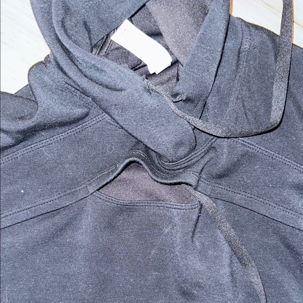 90 Degree By Reflex Black Cropped Hoodie - Picture 2 of 3